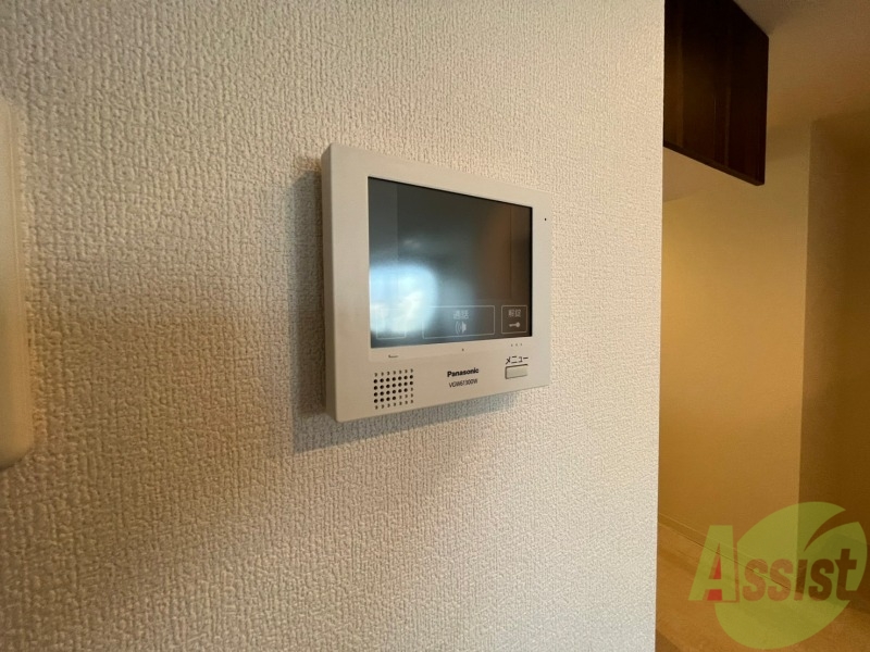 セキュリティ　ＴＶモニター付インターホンです。来客者の顔が見えるので安心！
