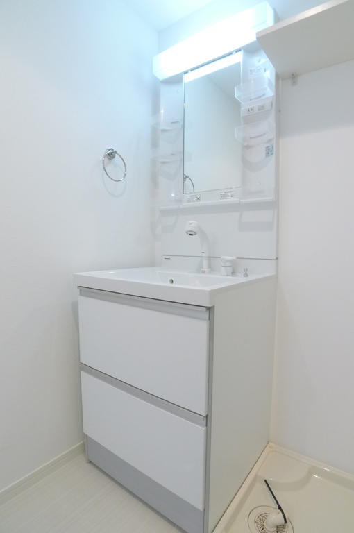洗面設備　（写真は同施工会社イメージです。）