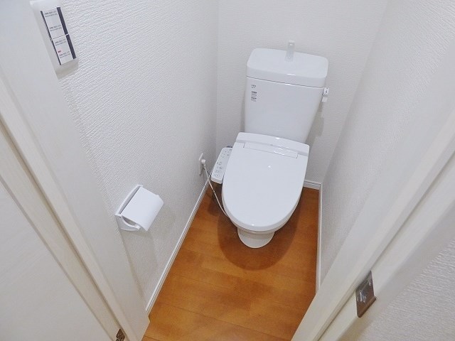 Duo Court芝のトイレ写真