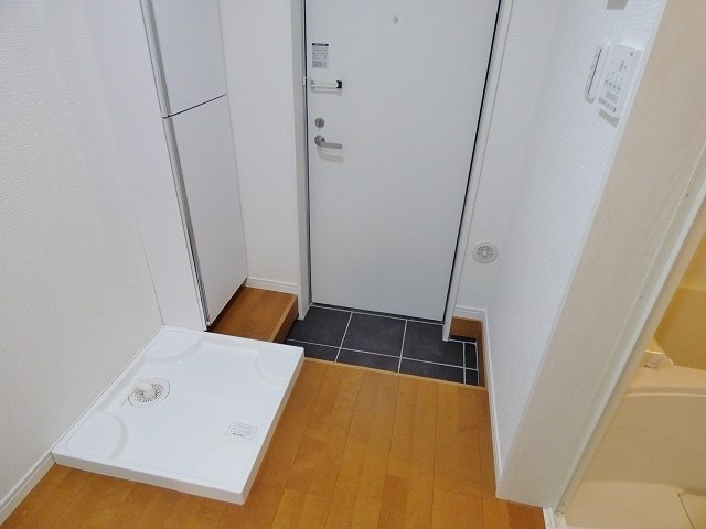 Duo Court芝の玄関写真