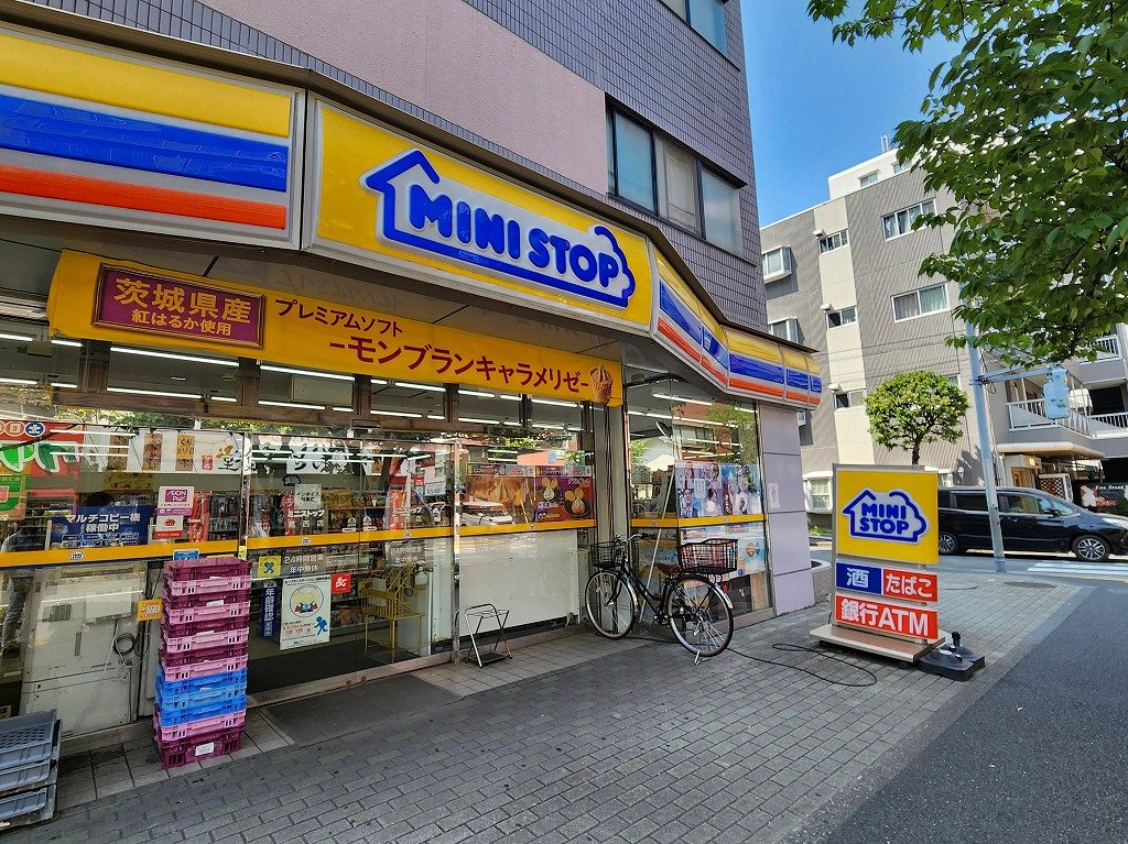 コンビニ　ミニストップ（コンビニ）まで60m