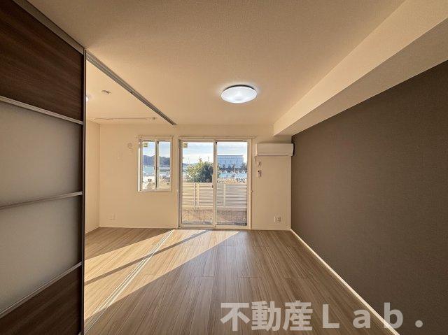 ポラリス北浜 A棟の居間写真