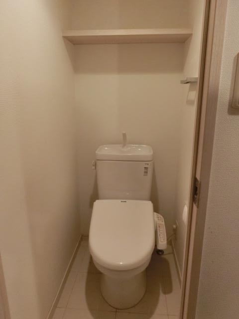 トイレ　同仕様参考写真