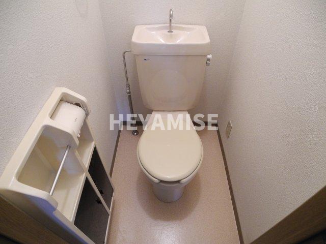 トイレ　※同物件反転間取の写真です※現況を優先します