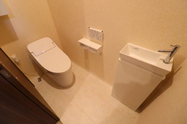 Le trefle A棟のトイレ写真