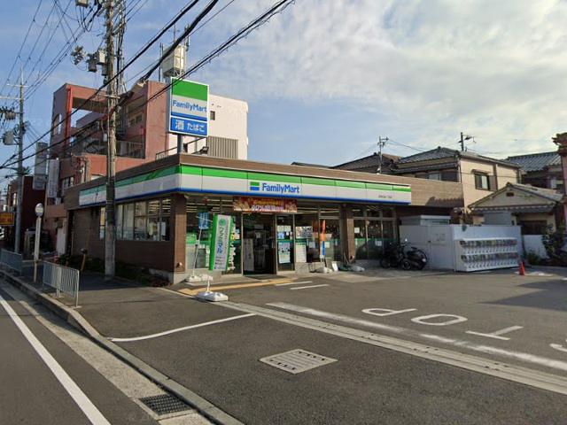 コンビニ　ファミリーマート摂津正雀三丁目店（コンビニ）まで181m