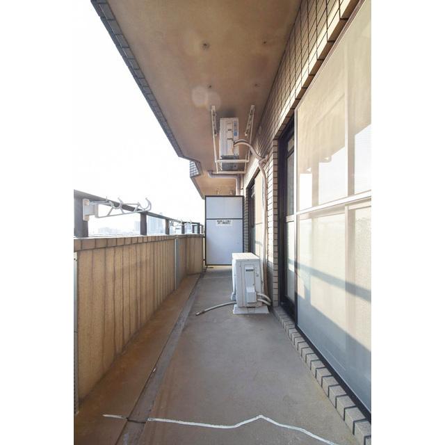 地下鉄長堀鶴見緑地線 今福鶴見駅 徒歩10分 8階建 築38年の内装写真