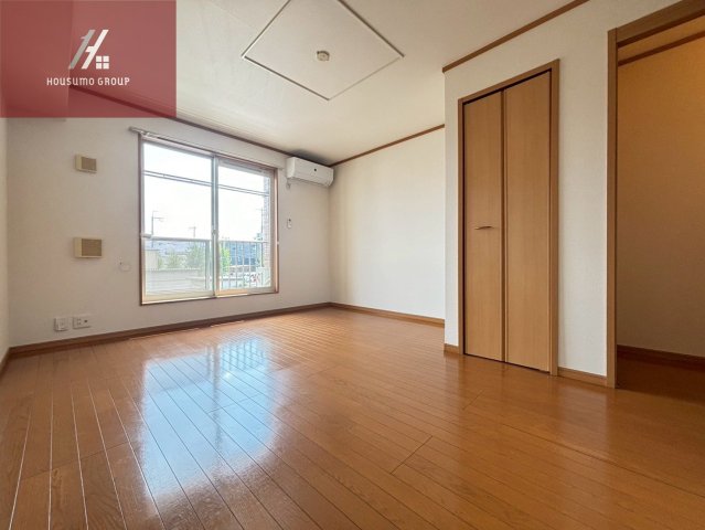 居室・リビング　同施工会社・同型モデルの室内です。（参考写真・イメージ写真）