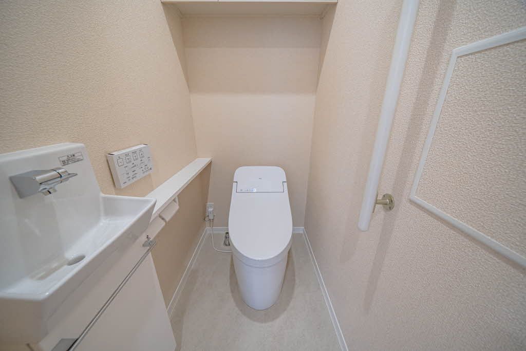 シャーメゾン高社のトイレ写真