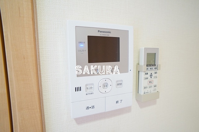 セキュリティ　女性の方でも安心のモニター付きインターフォン♪