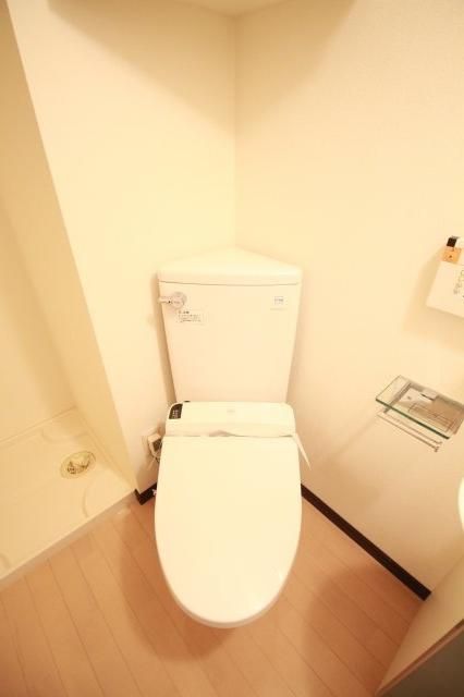 トイレ　エルヴィエントアース田端　北区田端新町3