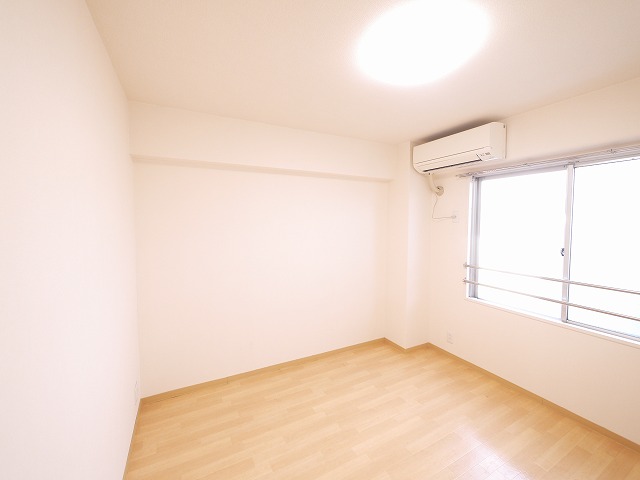 その他部屋・スペース　使い勝手のいい寝室です