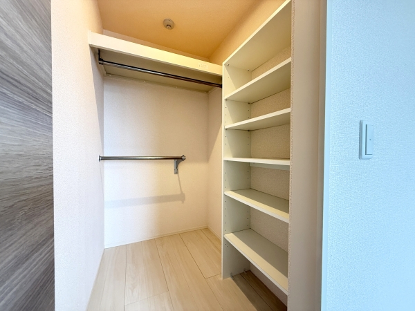 収納　同物件・同間取りの部屋の写真です。写真と異なる場合は現況優先