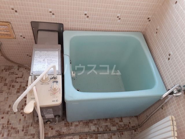 【小野アパート２のバス・シャワールーム】