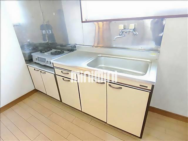 キッチン　２口コンロは残置物です。