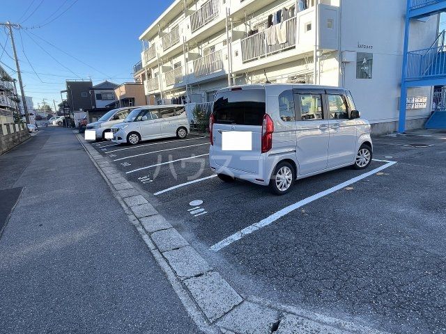 【加藤ハイツの駐車場】