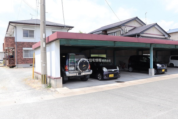 【グレース小森野の駐車場】