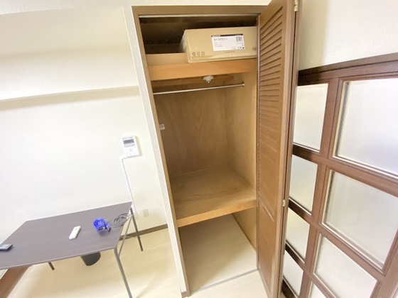 収納　※別号室の写真になります。