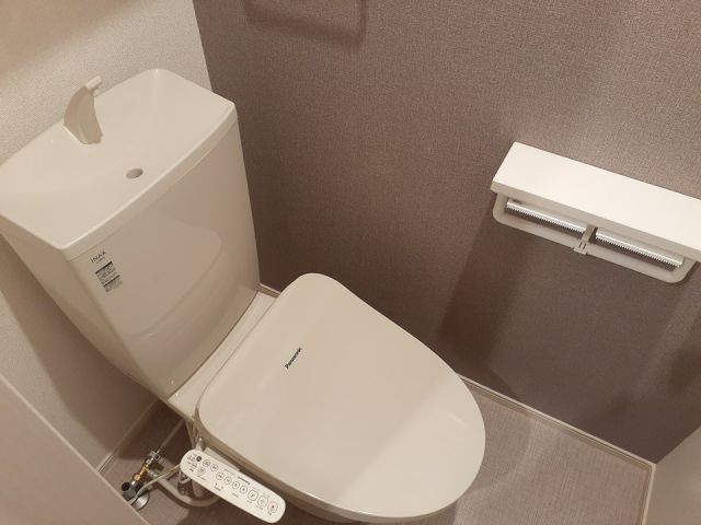 【上田市下塩尻のアパートのトイレ】
