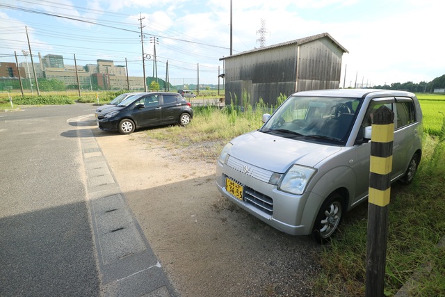 【倉敷市二子のアパートの駐車場】