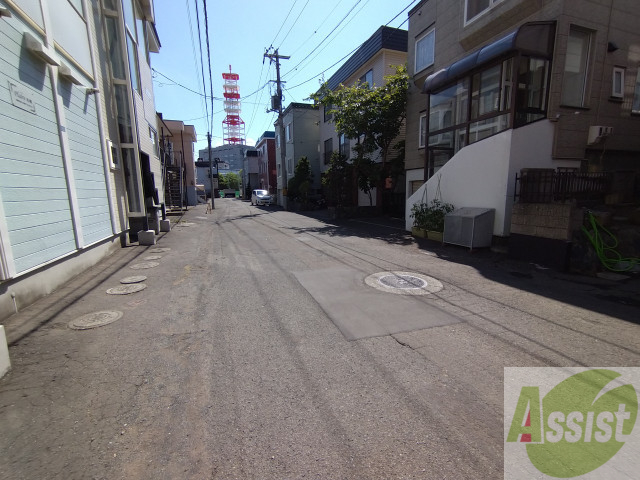 【札幌市北区北三十四条西のアパートの駐車場】