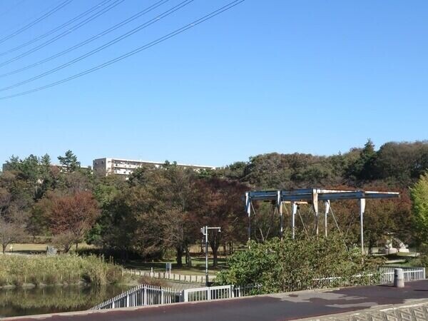 【ポッジオ塚田A棟の公園】