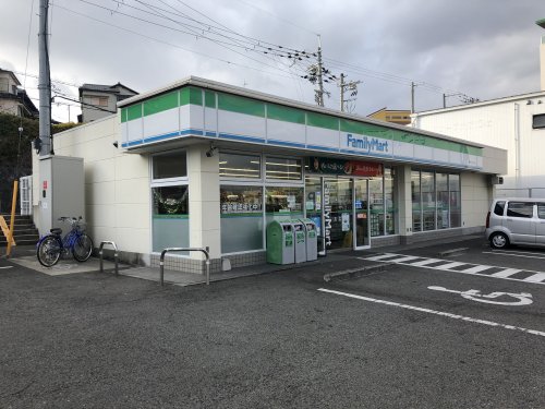 【和泉市唐国町のアパートのコンビニ】