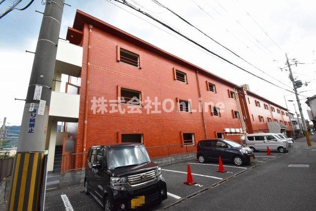 プラザハピネス高安の建物外観