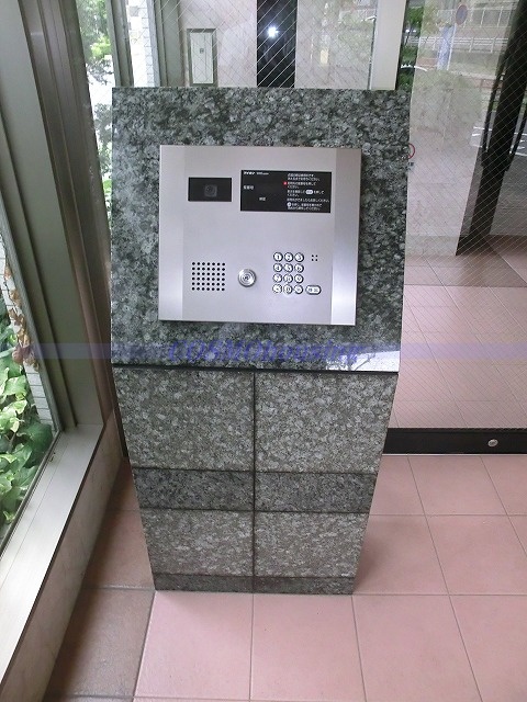 セキュリティ　モニター付きインターホン