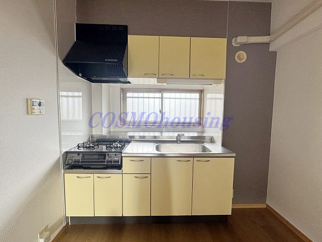 キッチン　明るいキッチン