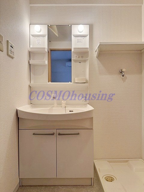 洗面設備　洗髪洗面化粧台