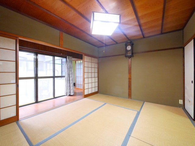 居室・リビング　ゆったりとした居間です