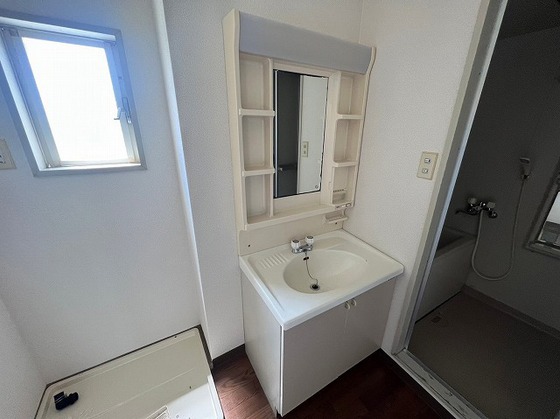 洗面設備　※別部屋の写真です