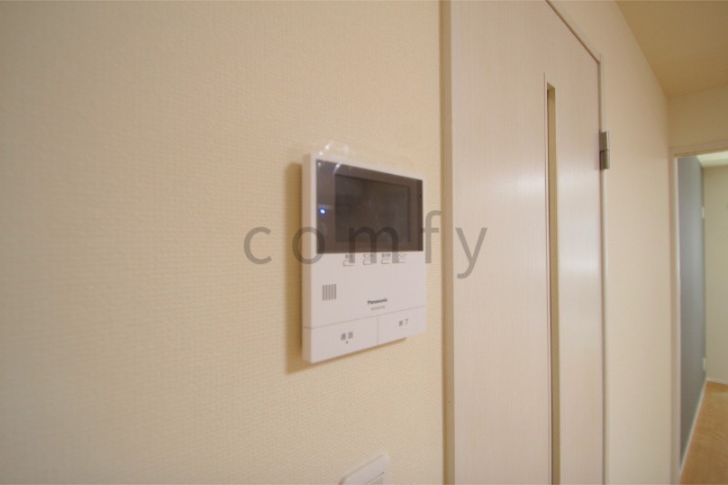 セキュリティ　モニター付きインターホン