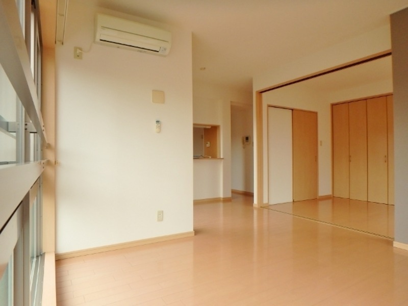 居室・リビング　図面と現状に相違がある場合には現状を優先