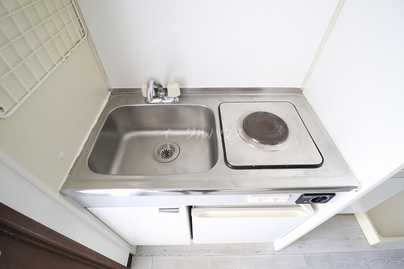 キッチン　写真は別のお部屋のものになります。