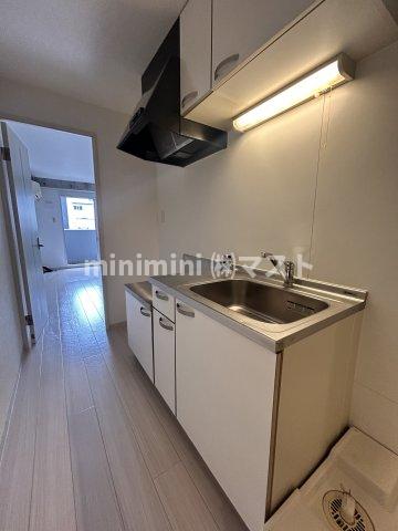 キッチン　同マンション内・別居室参考写真
