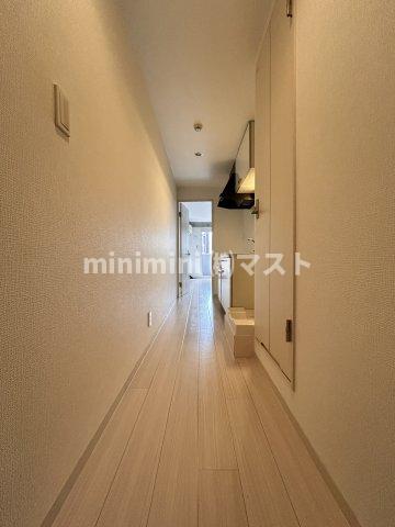 玄関　同マンション内・別居室参考写真