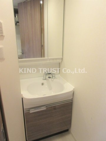 洗面設備　忙しい朝には欠かせない洗面所です