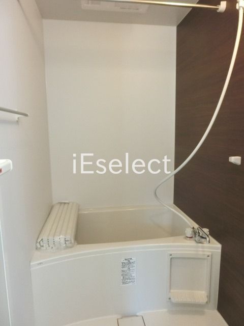 バス・シャワールーム　雨の日に便利な浴室乾燥機