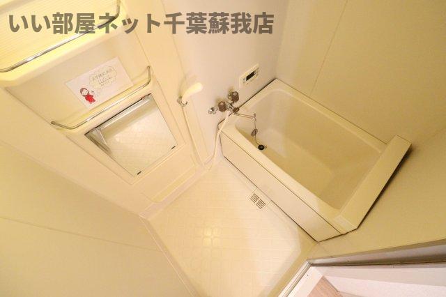 バス・シャワールーム　ゆったり過ごせるお風呂です