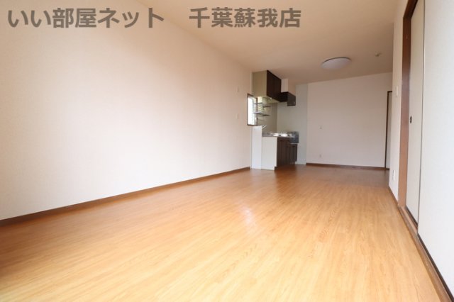 居室・リビング　使いやすい居間です