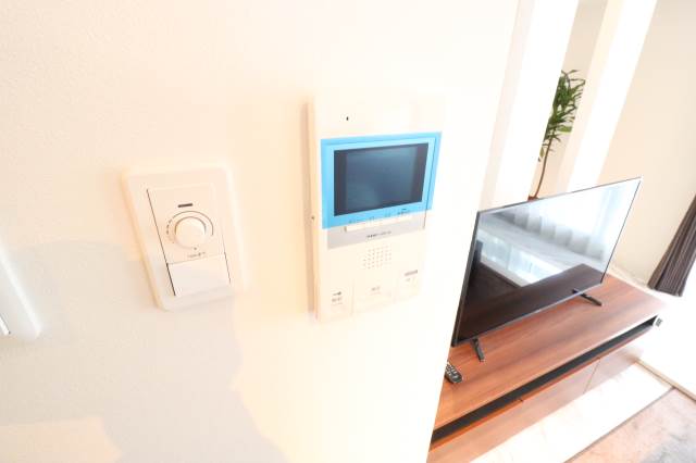 セキュリティ　モニターホンで安心安全♪