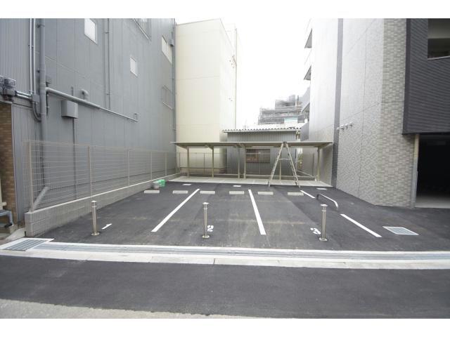 駐車場　駐車場