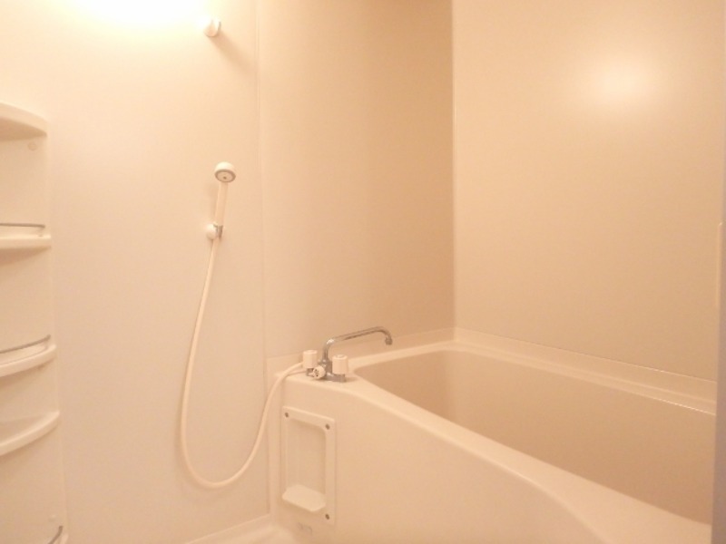 バス・シャワールーム　図面と現状に相違がある場合には現状を優先