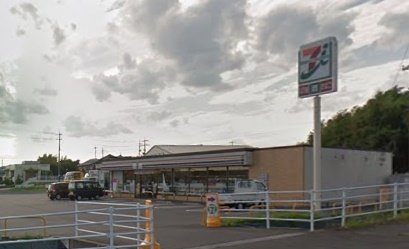 コンビニ　セブン－イレブン　苫田鏡野町吉原店（コンビニ）まで700m