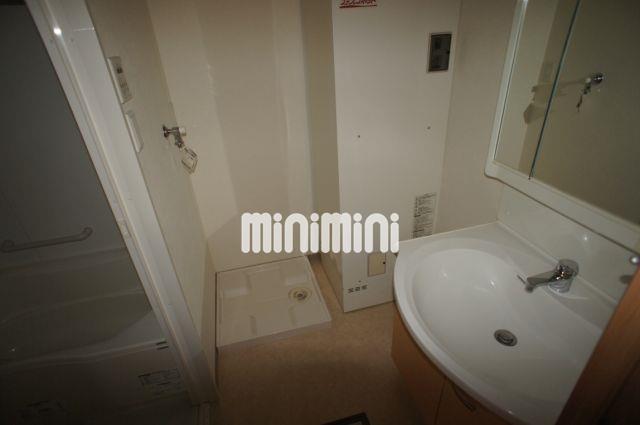 洗面設備　洗濯機置き場