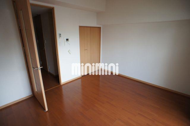 居室・リビング　洋間