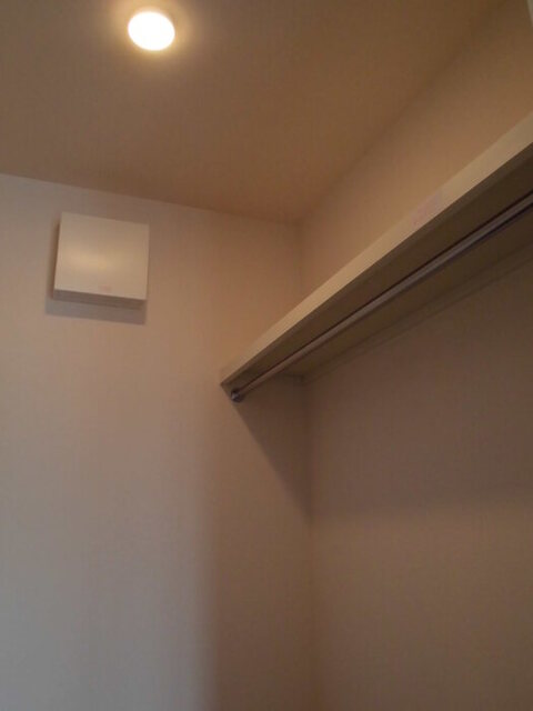 収納　ウォークインクローゼット