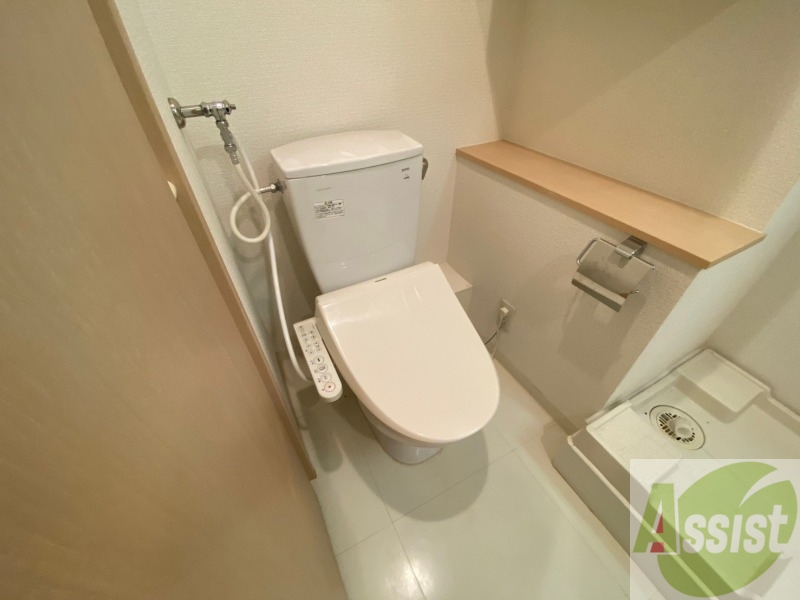 トイレ　こちらはトイレです。清潔感があり、安心して使用できます。